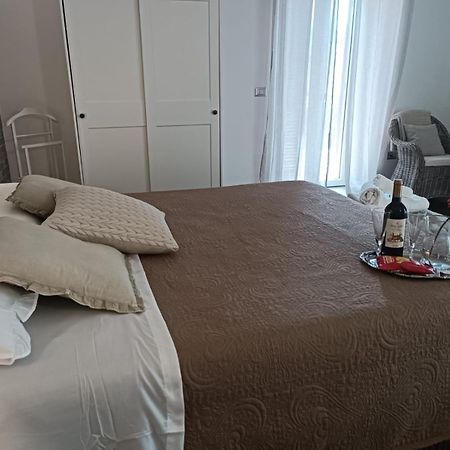 Casa Rosamari - Su Lago Di Posta Fibreno, Appartamento Con Camino Extérieur photo