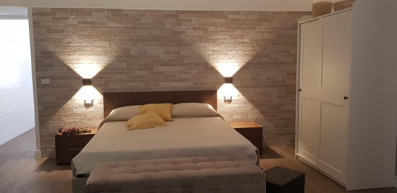 Casa Rosamari - Su Lago Di Posta Fibreno, Appartamento Con Camino Extérieur photo