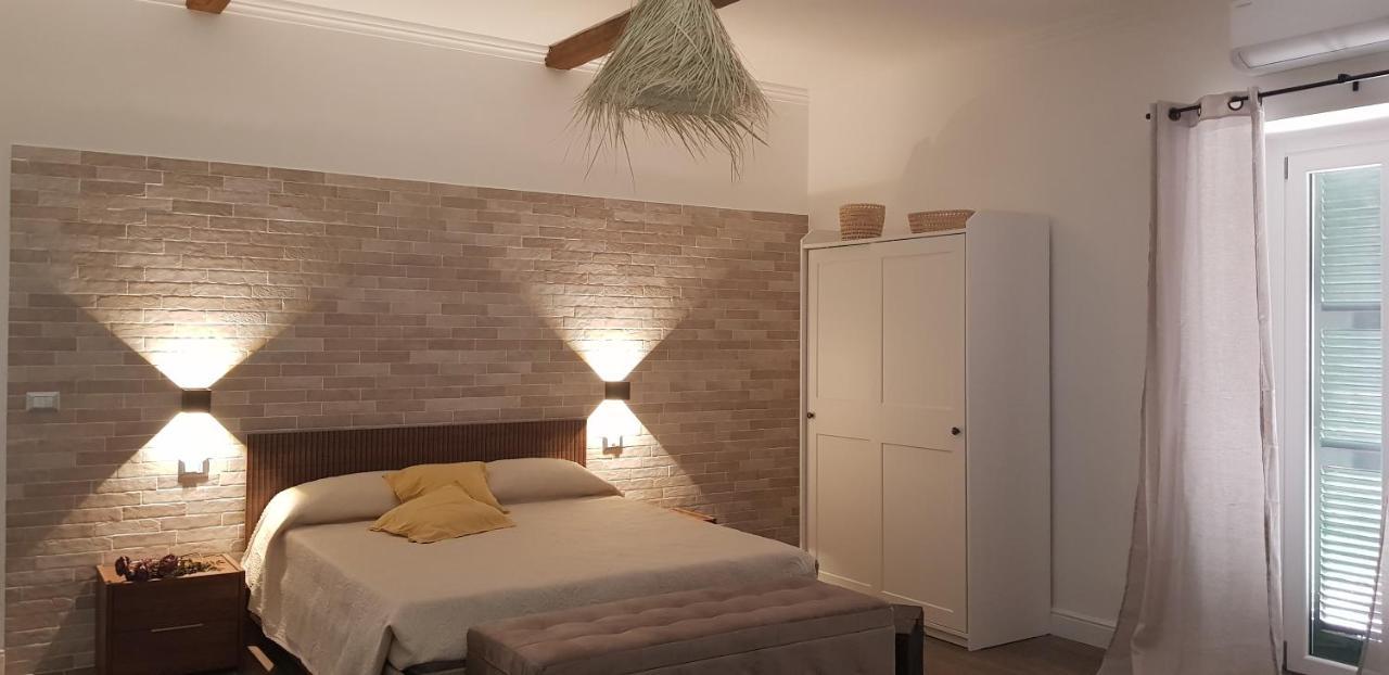 Casa Rosamari - Su Lago Di Posta Fibreno, Appartamento Con Camino Extérieur photo