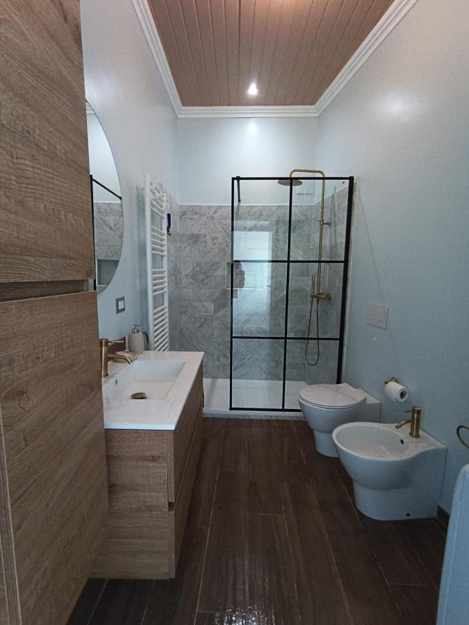 Casa Rosamari - Su Lago Di Posta Fibreno, Appartamento Con Camino Extérieur photo